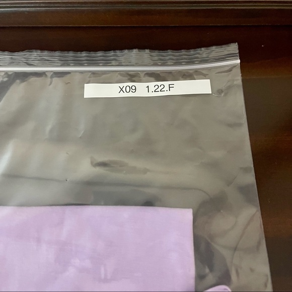 Lavender V Neck Tank Top Size Large - Picture 7 of 7